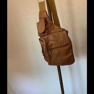 Crossbody purse
